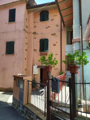 Casetta Spino Fiorito, Montignoso